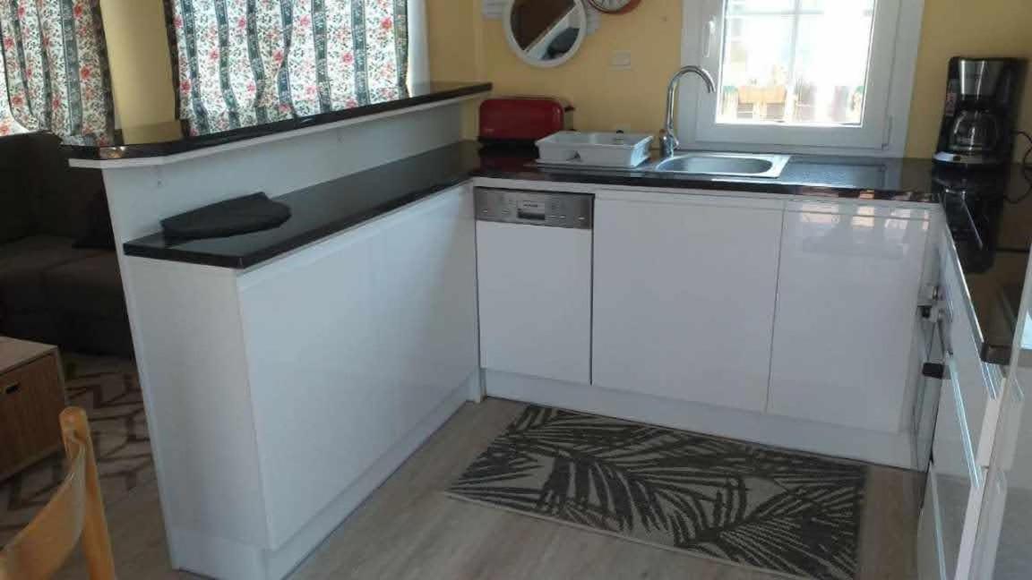 Bungalow Au Bord De La Piscine 4 Pers 5A Burinhosa Extérieur photo