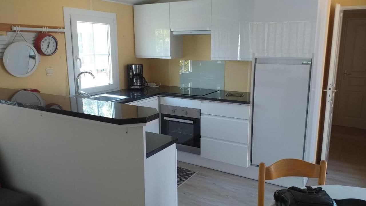 Bungalow Au Bord De La Piscine 4 Pers 5A Burinhosa Extérieur photo